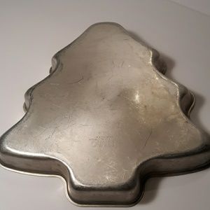 Vintage Mirro christmas Tree 10.5"wide Cake pan